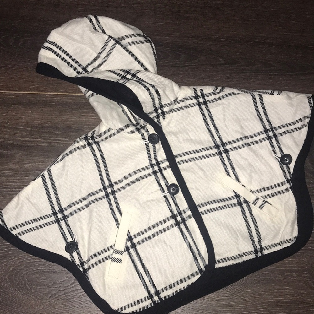 Cherokee hooded cape white panel design 12 M